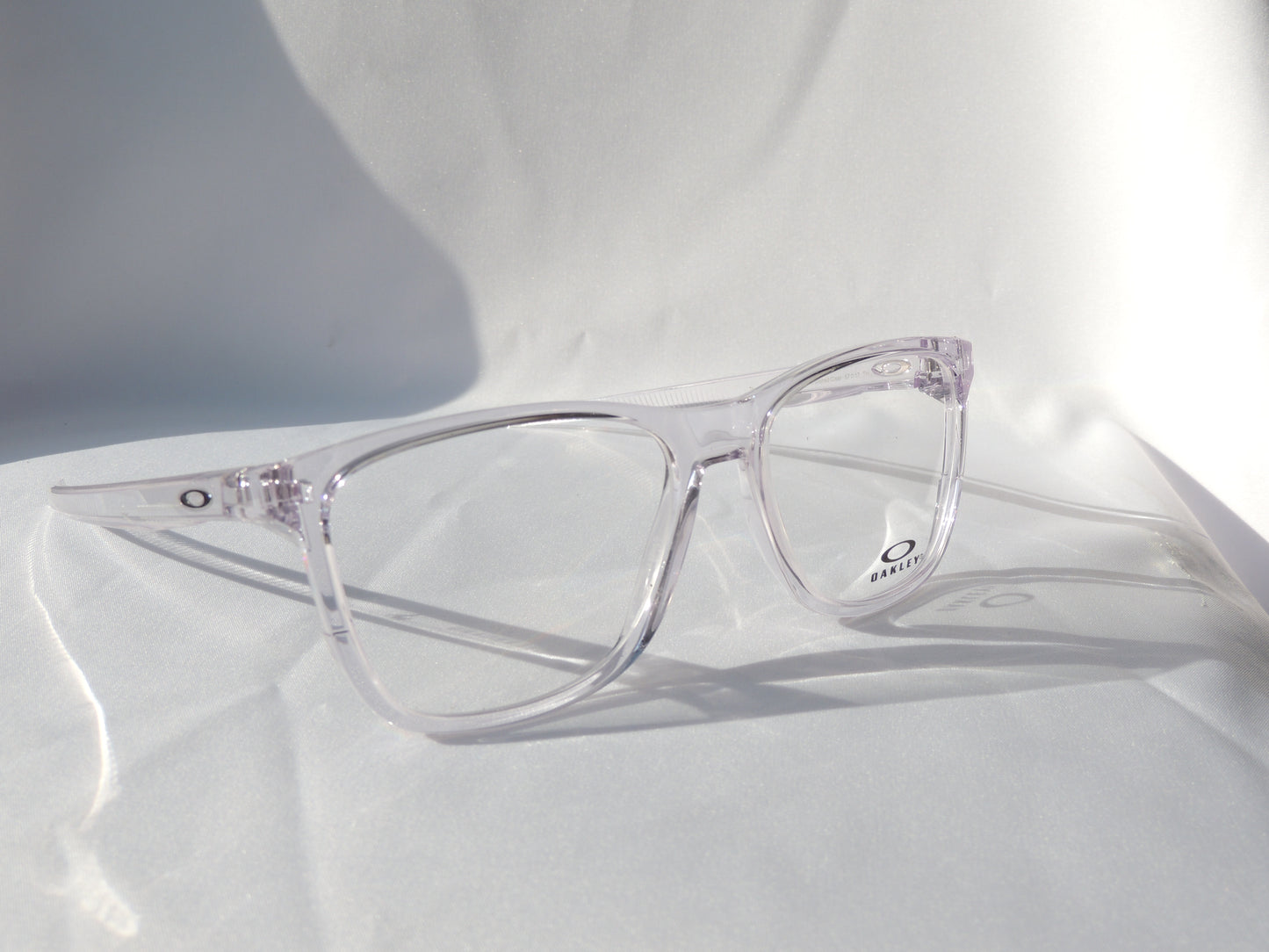 ARAMZÓN OAKLEY- CUADRADOS, TRANSPARENTES